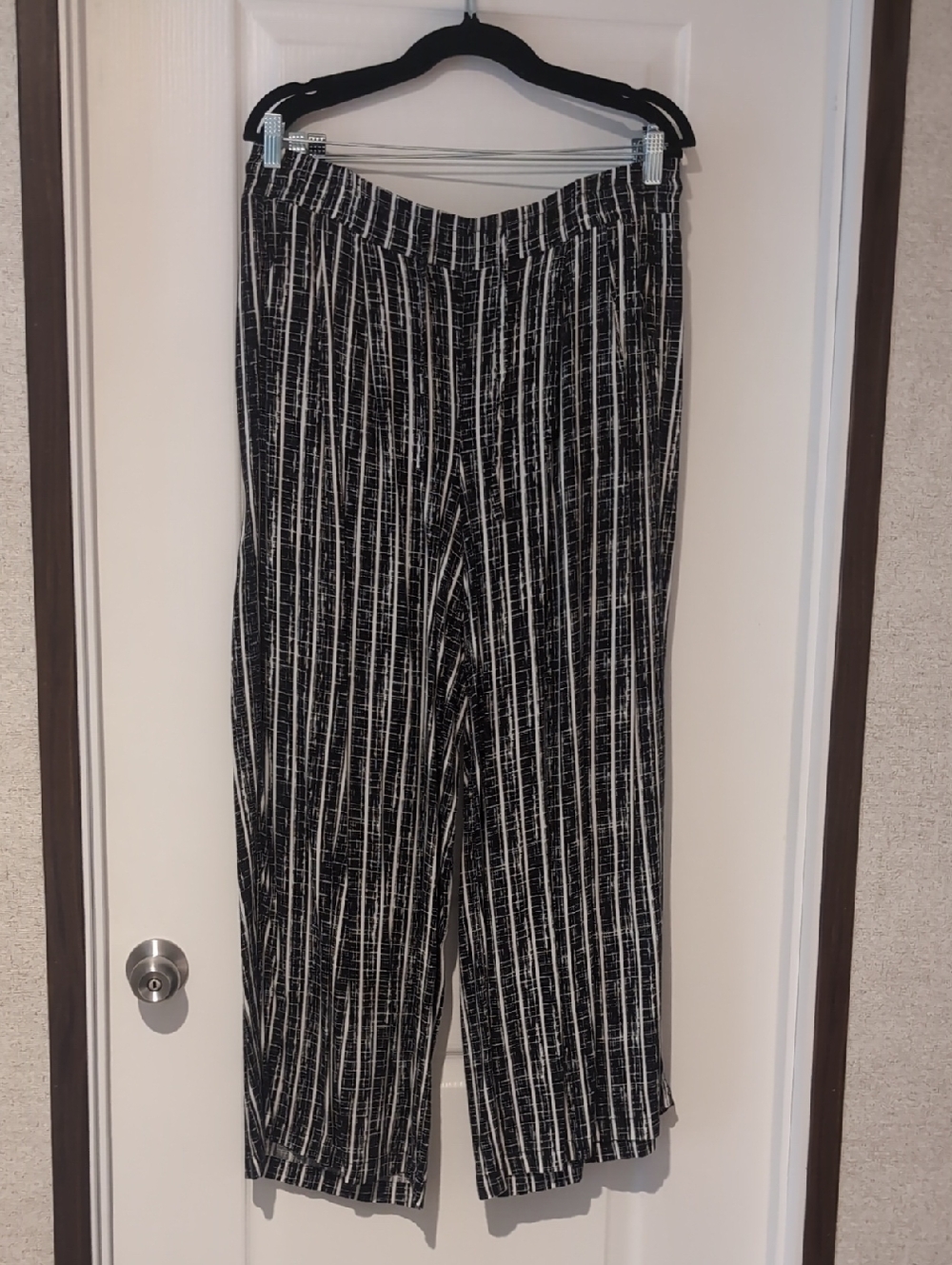 Torrid Wide Leg Crops, 00/10W
